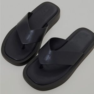 Sandals Black PLT